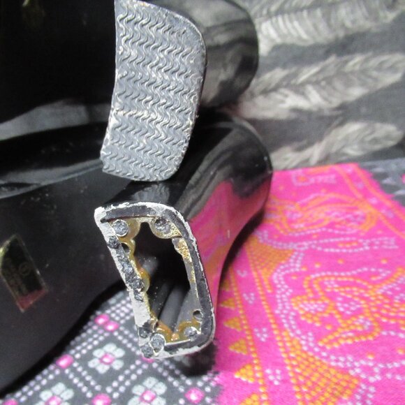 Goth Black Patent Leather Chunky Platform Heel Mary Jane Shoes *Flawed* - Picture 8 of 12